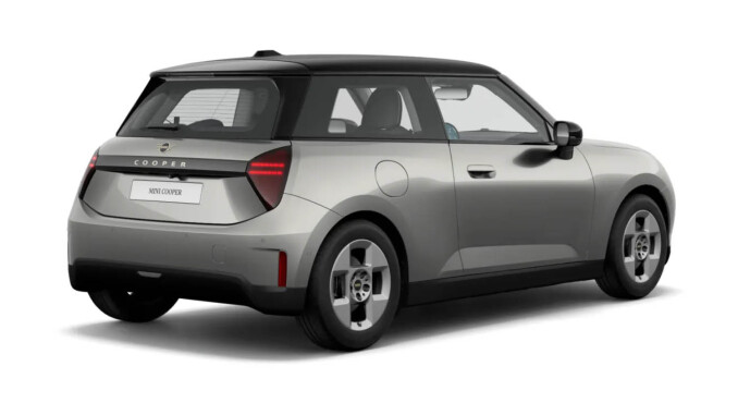 MINI Cooper 135kW E Classic 41kWh 3dr Auto Electric Hatchback - Image 2
